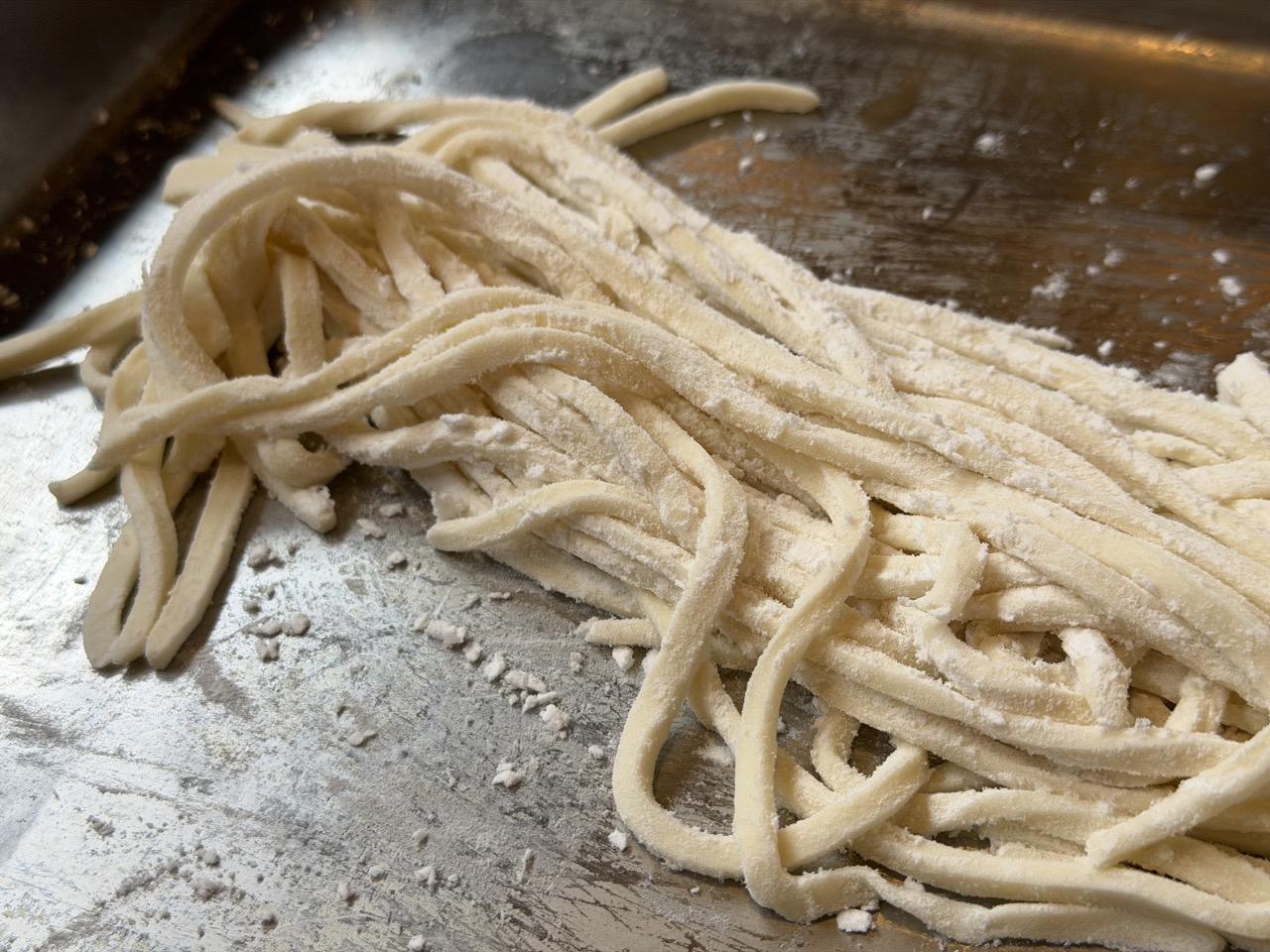 気軽に入れるセルフ式！こだわりの手打ち麺-1