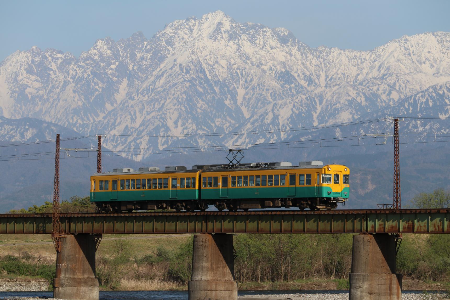 名前の由来は色から！皆に親しまれている「かぼちゃ電車」-1
