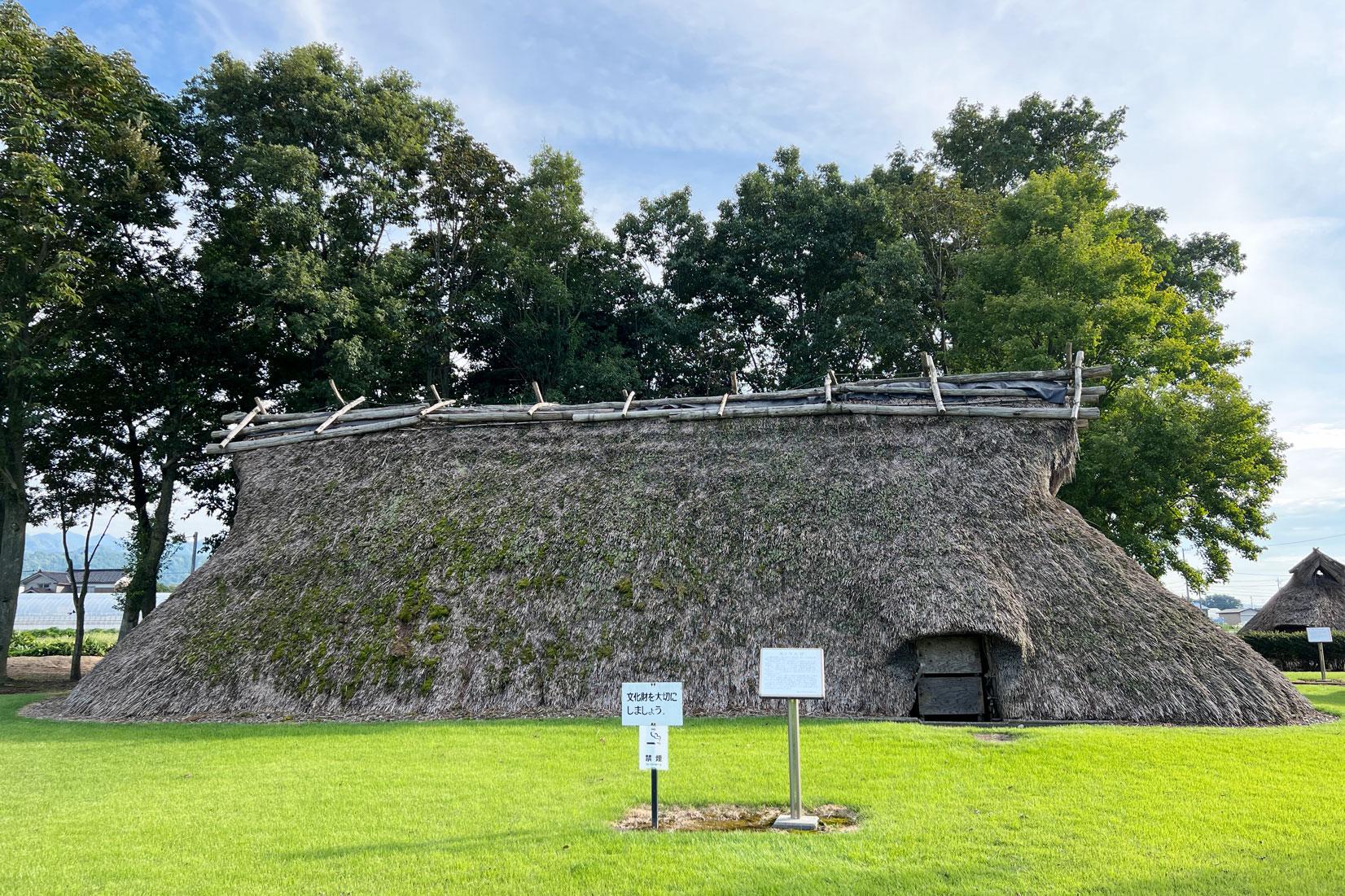 日本最大級の竪穴式住居!? 朝日町の「不動堂遺跡」で縄文時代体験してきた！