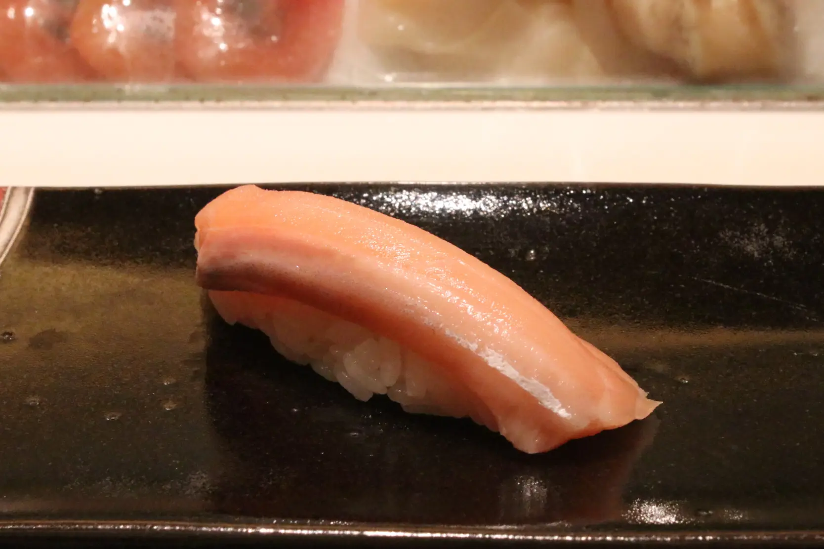 富山城の近くにある人気店「美乃鮨」でいただく富山湾鮨！-1