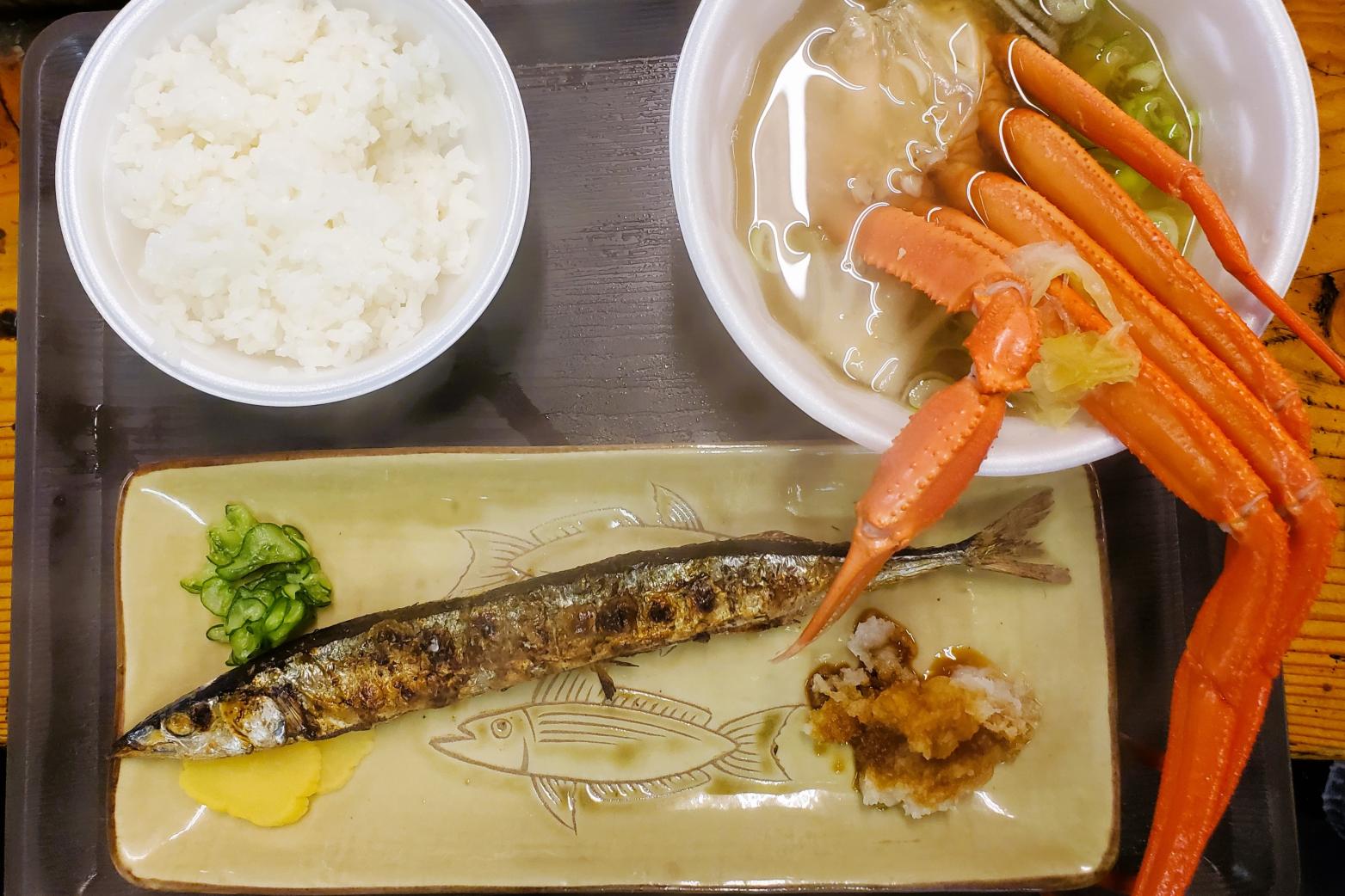 「海の駅 蜃気楼」近くの「魚津の朝市」で絶品のカニ汁を食べてきた！【毎月第２・４日曜日開催】-1