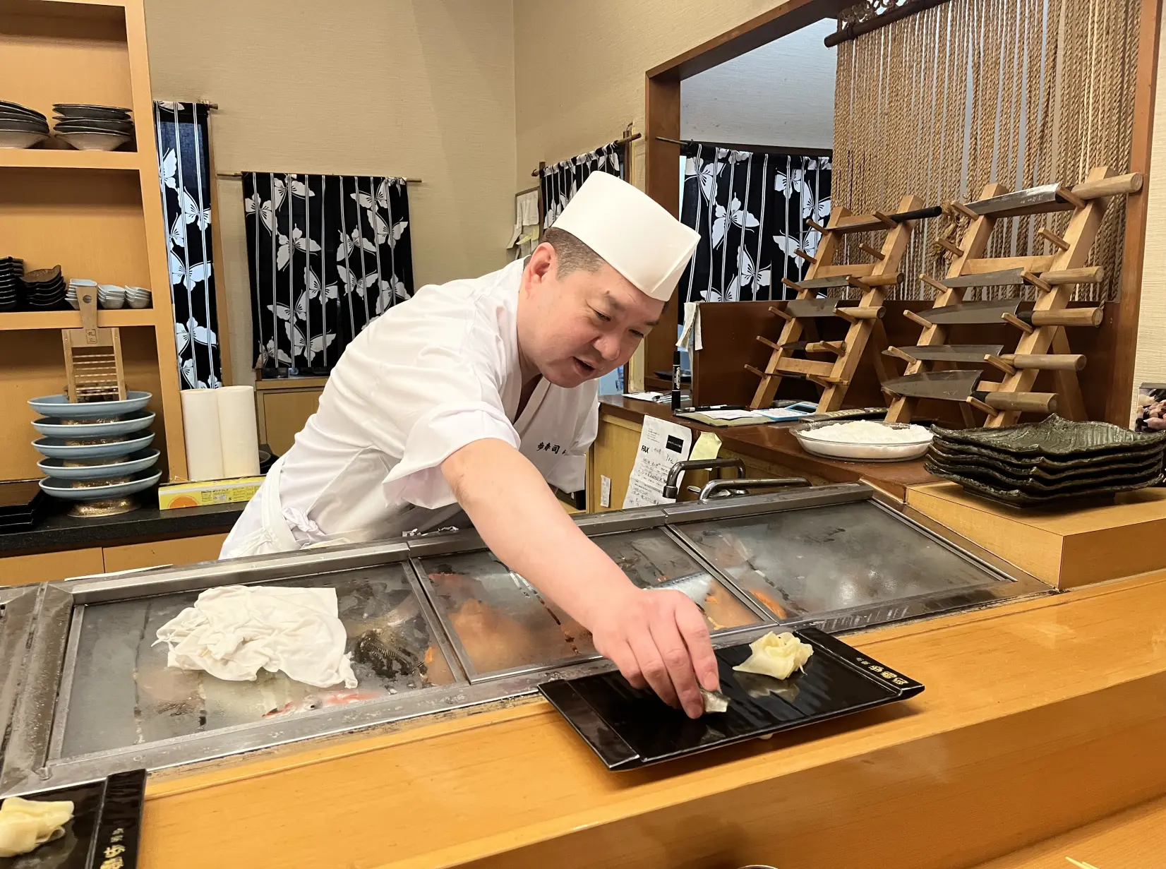 江戸前の技が光る！富山市「歩寿司本家」で食す富山湾鮨-1