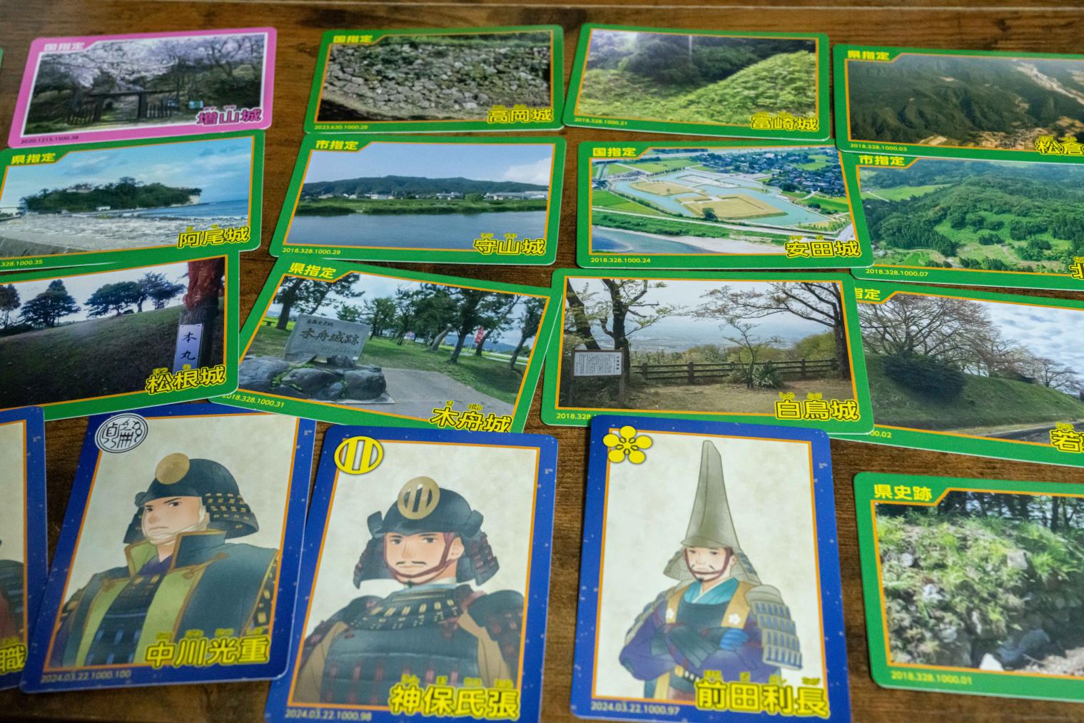 「とやま城郭カード」富山のお城を巡ってもらおう！
