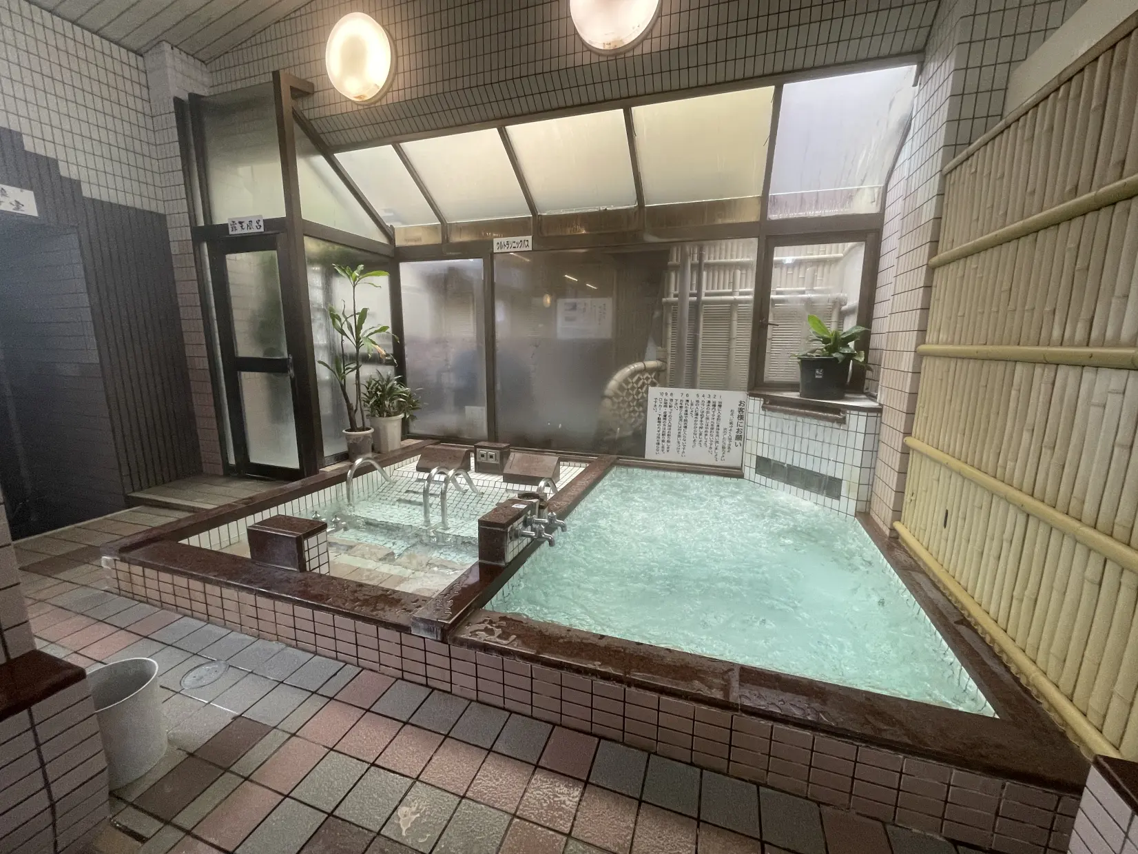 「高原鉱泉」天然水をくみ上げた極上の銭湯と、口コミで人気のサウナが楽しめる！-3