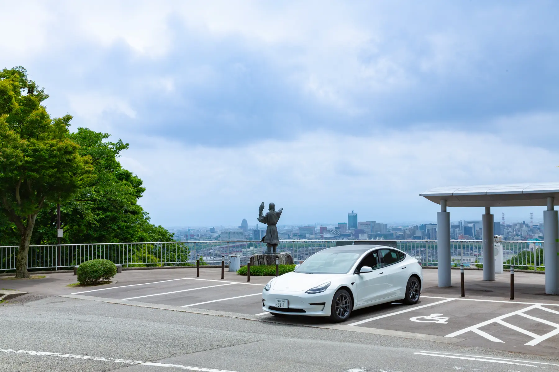 【富山市日帰り観光モデルコース】NYタイムズで話題の街を電気自動車「テスラ」でめぐるエコなコンパクトツアー！-1