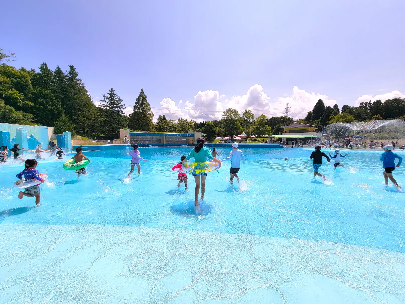 富山県にある２つのプールを徹底比較！【射水市 県民公園  太閤山ランド】と【魚津市 ミラージュランド】-1