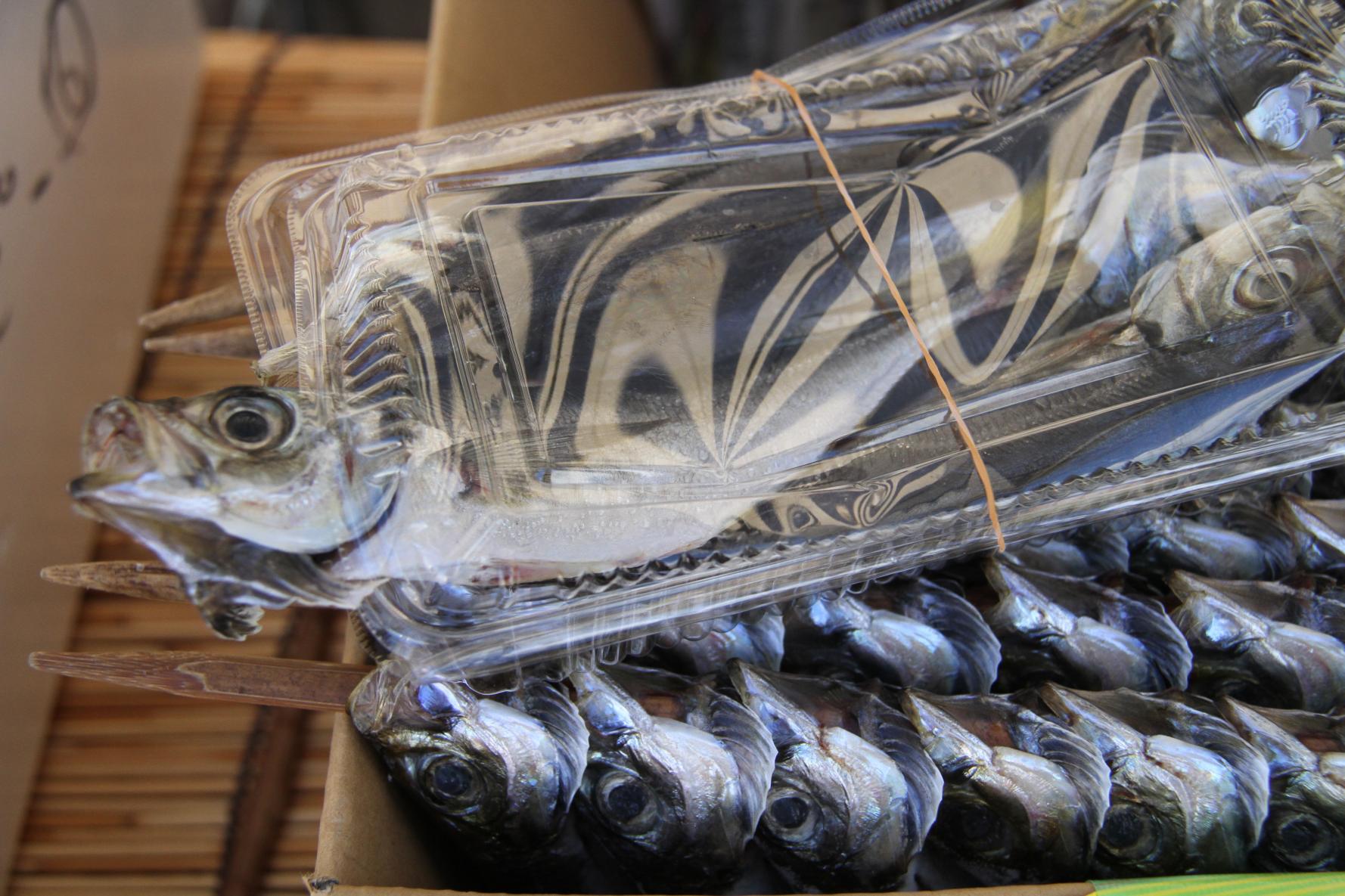 もちろん氷見の地魚を使った加工品のお土産もいろいろ！