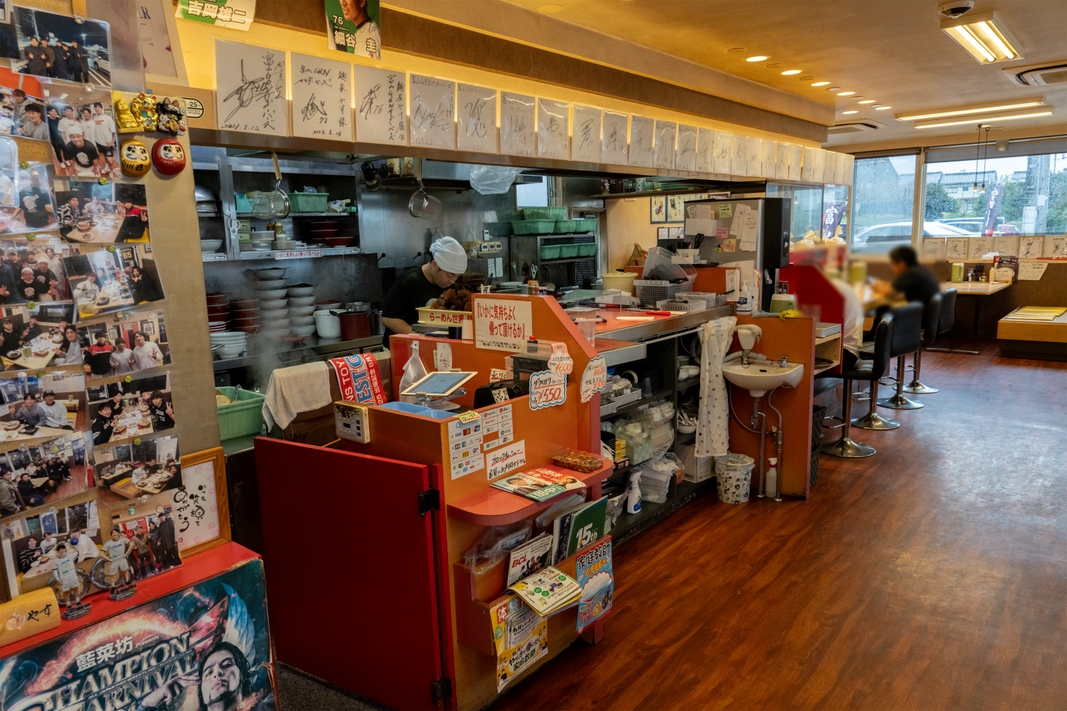 野球チーム「富山GRNサンダーバーズ」を熱烈に応援するお店