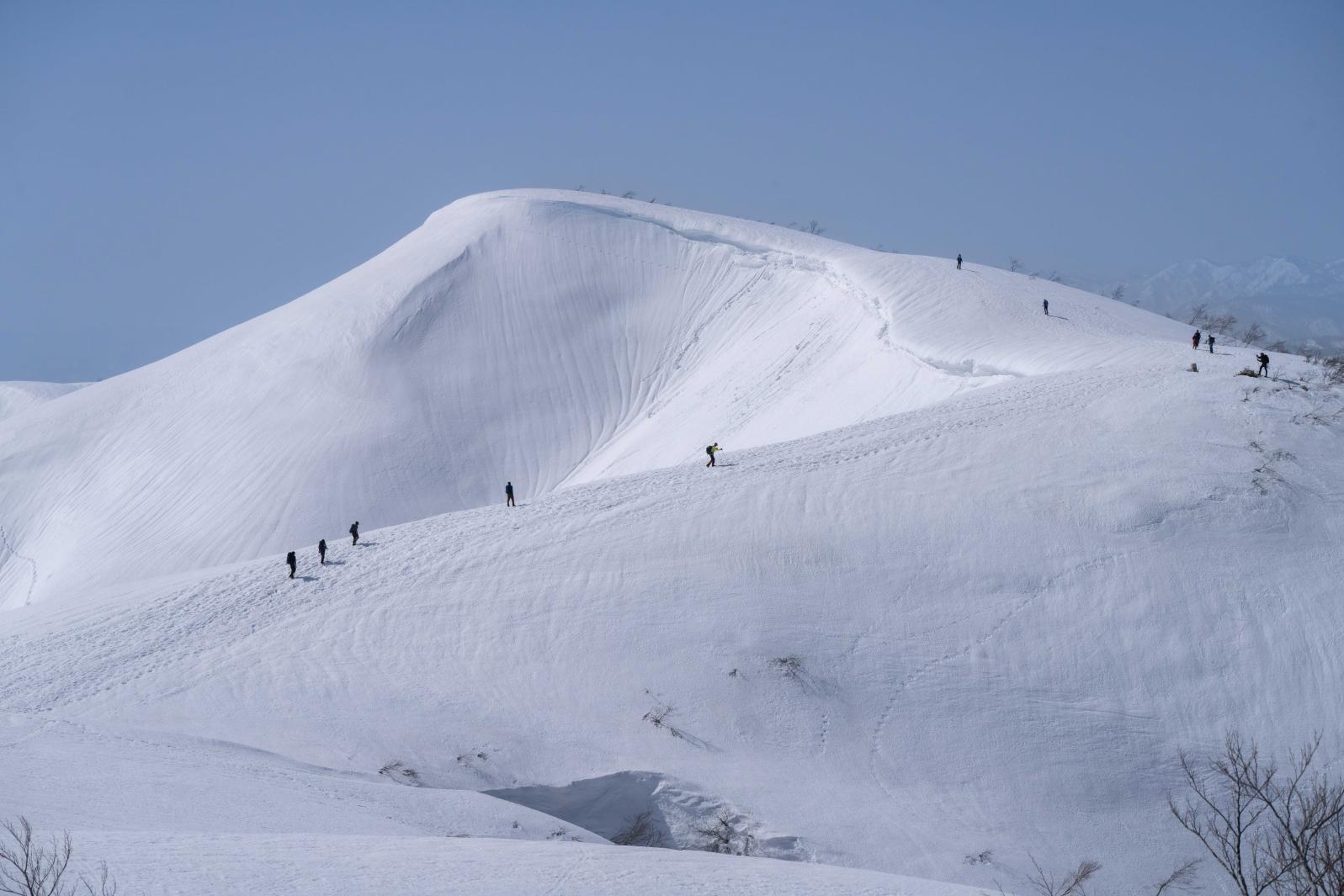 冬登山が人気の金剛堂山！多くの登山者を魅了する絶景！-1