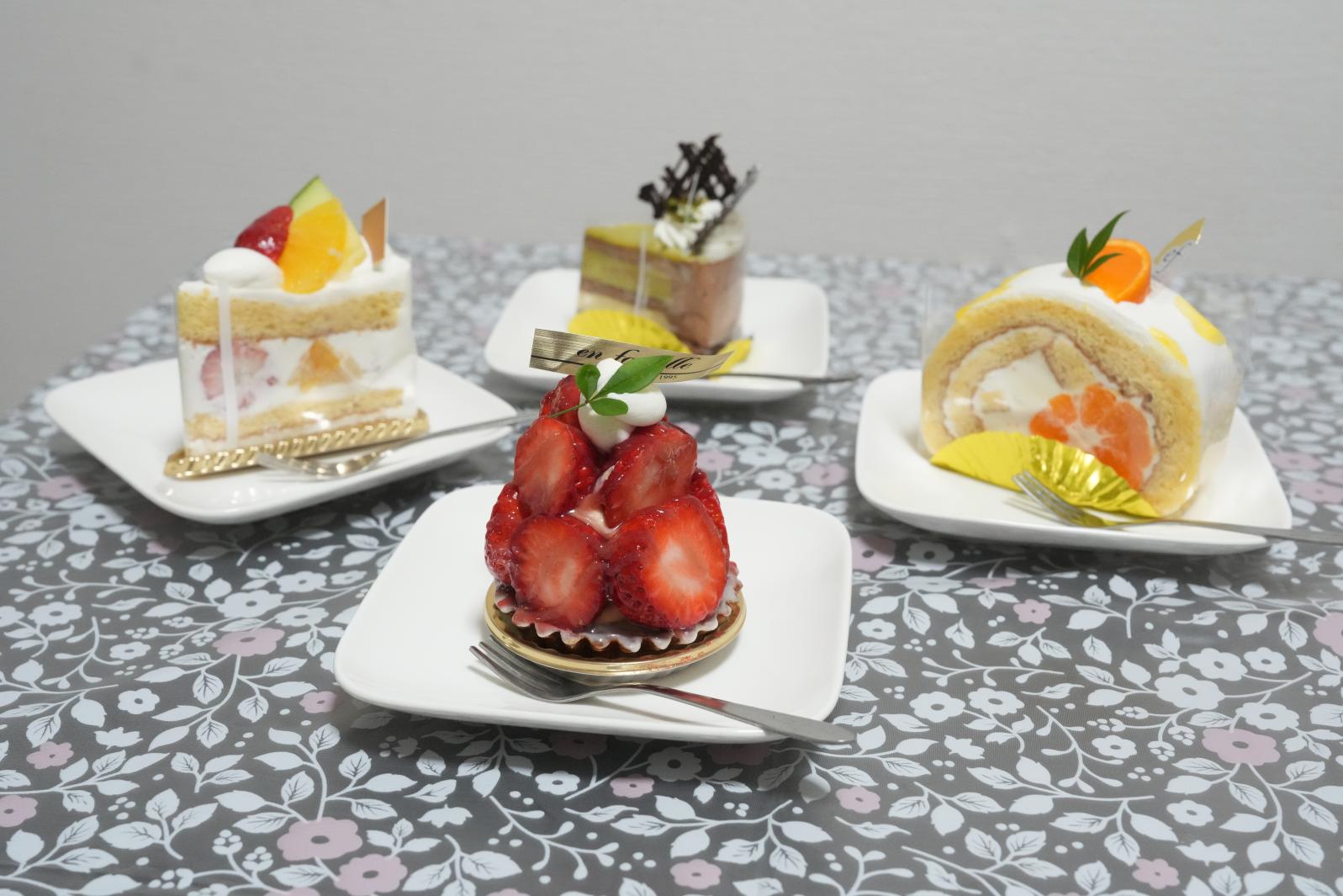 富山市のケーキ屋「アン・ファミーユ」 季節の果物を使ったケーキ＆焼き菓子が大人気！