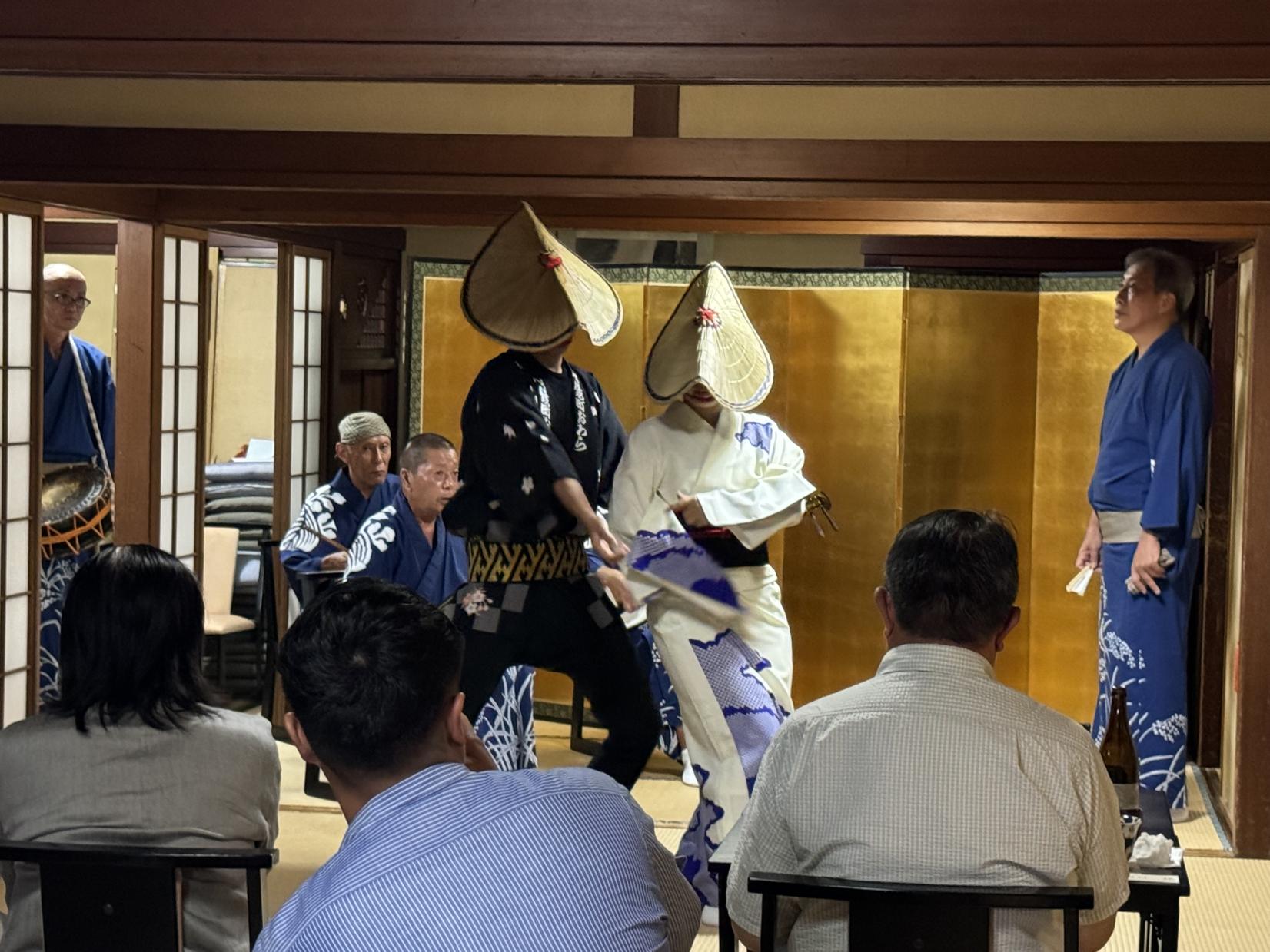 【VISIT富山県】今年で4年目を迎える大好評企画！ 【2026 おわら風の盆 直前特別企画】老舗料理旅館で愉しむ「お座敷おわら」のご案内-2
