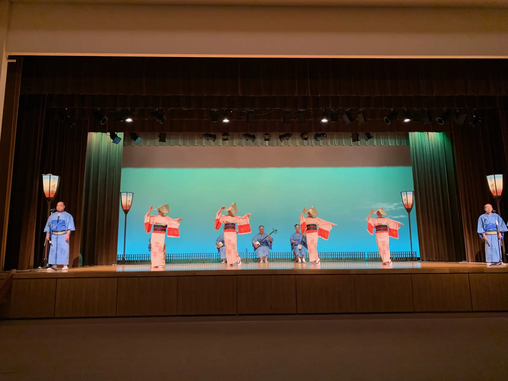 【屋内おわらステージ鑑賞付】おわら風の盆　日帰りツアー（募集型企画旅行）-3