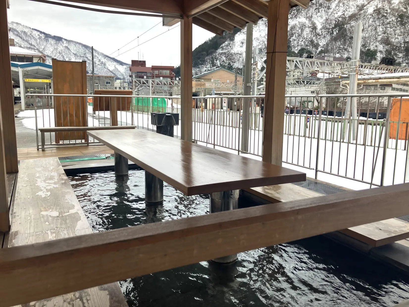 宇奈月温泉の足湯めぐり-1