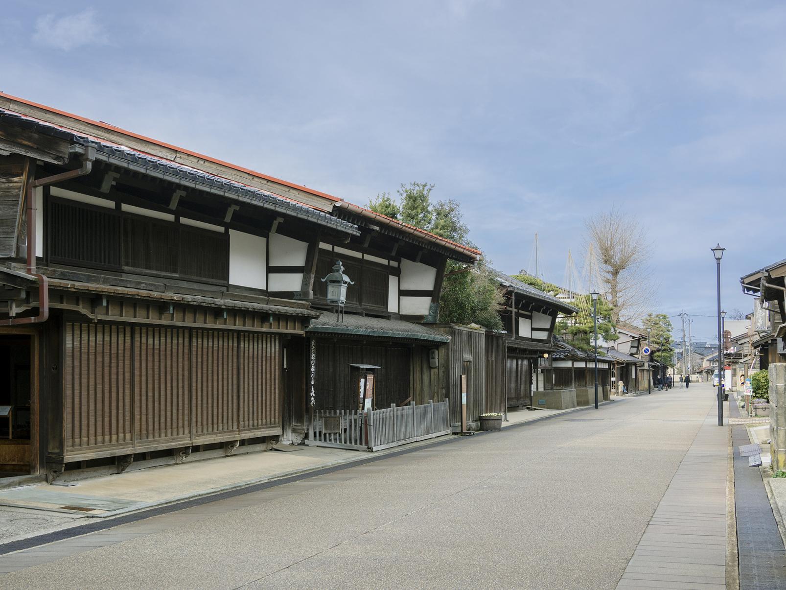 北前船交易で発展した、富山市岩瀬を歩く-1