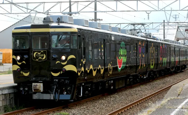 イベント列車「とやま絵巻」-1