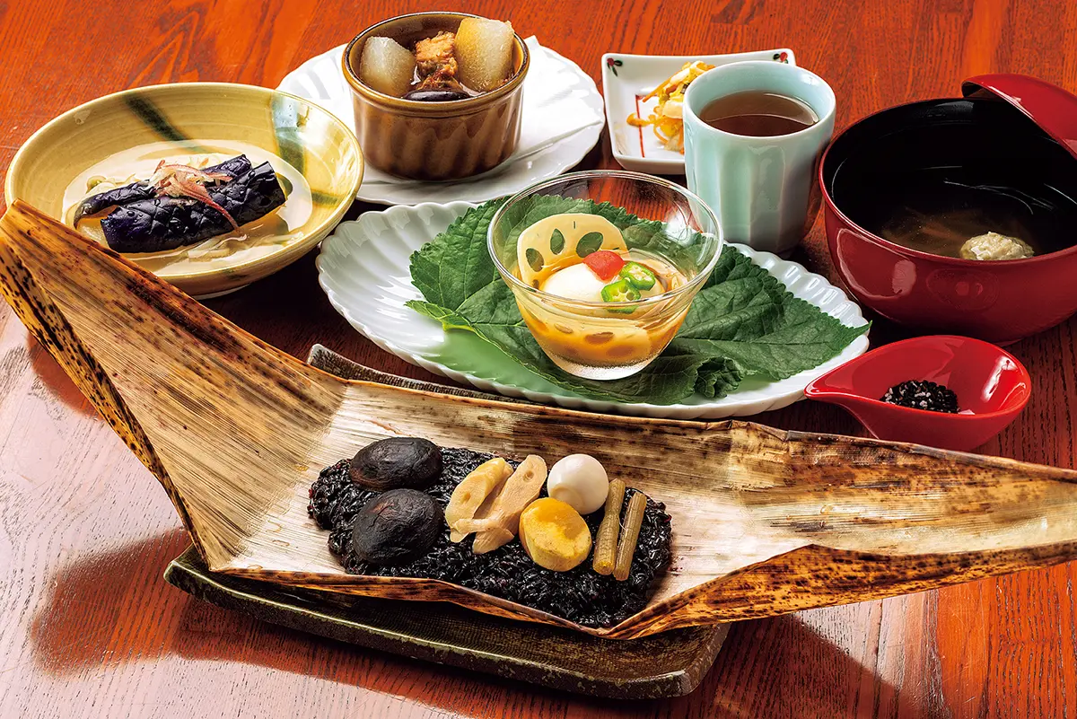 富山やくぜん （池田屋安兵衛商店 ほか）