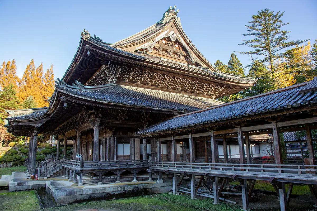 瑞泉寺と八日町通り