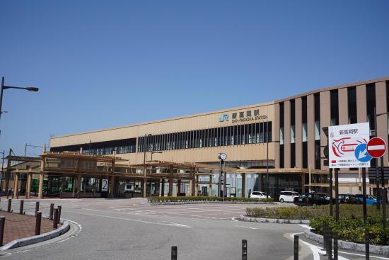 新高岡駅