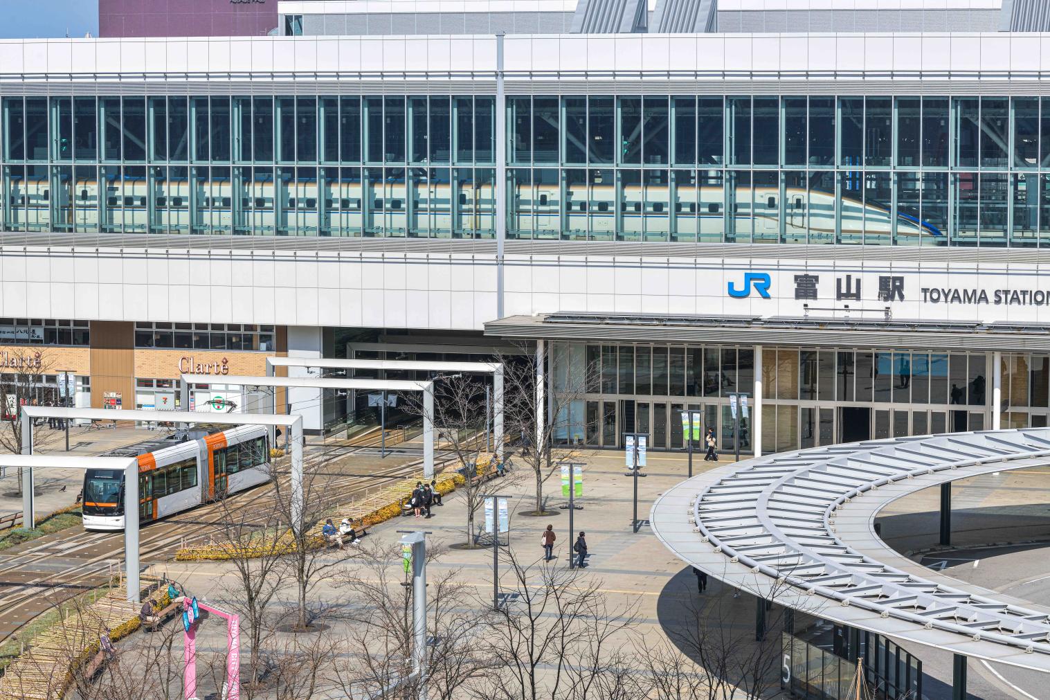 JR富山駅