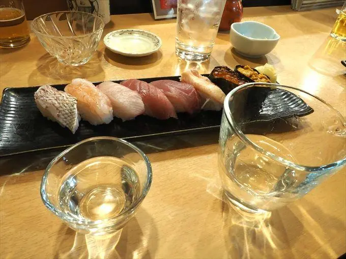 【魚津市】新川エリア随一の飲食街「柿の木割り」で楽しむハシゴ酒