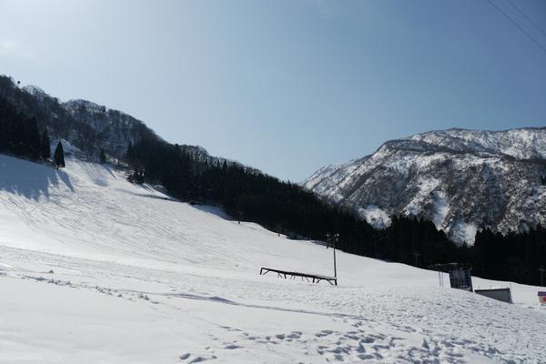 宇奈⽉温泉スキー場【黒部市】