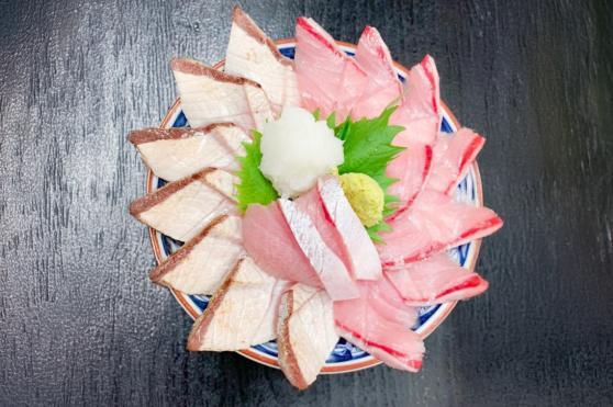 氷見魚市場食堂