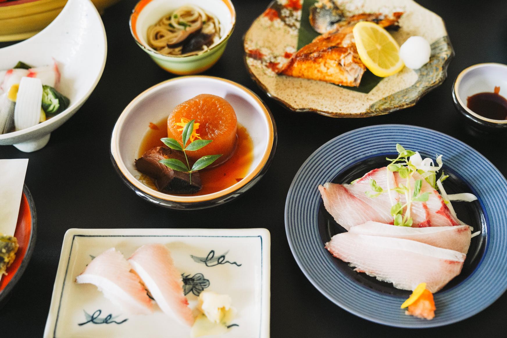 ブリと氷見牛の宿 ひみ栄和温泉元湯 民宿 叶