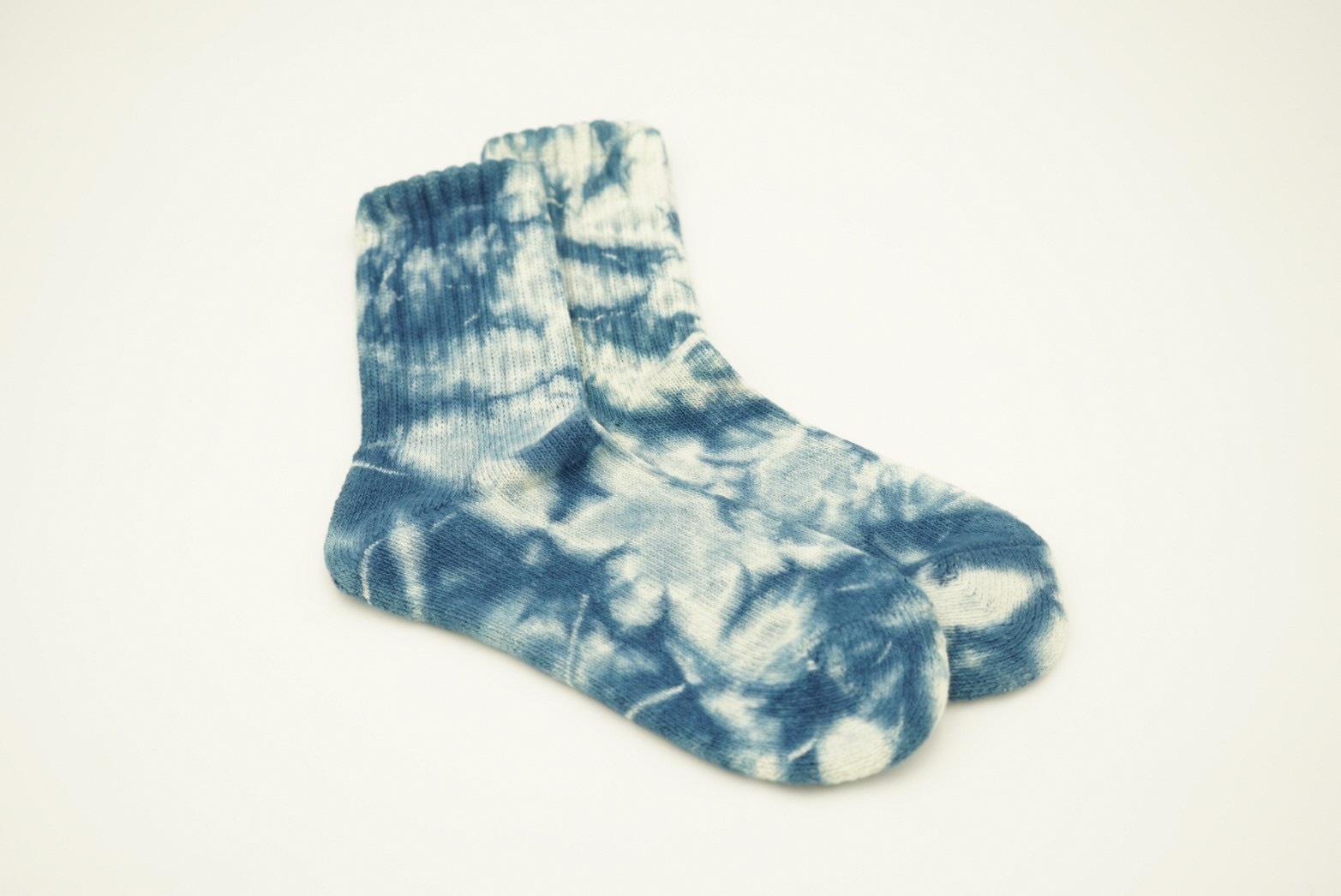 藍染め靴下（湯けむり）／藍染め屋aiya（魚津市）