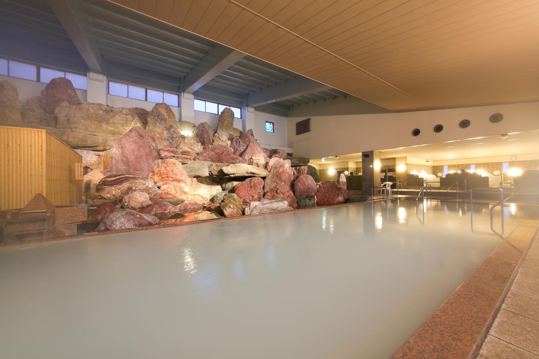 日帰り温泉カルナの館（魚津市）