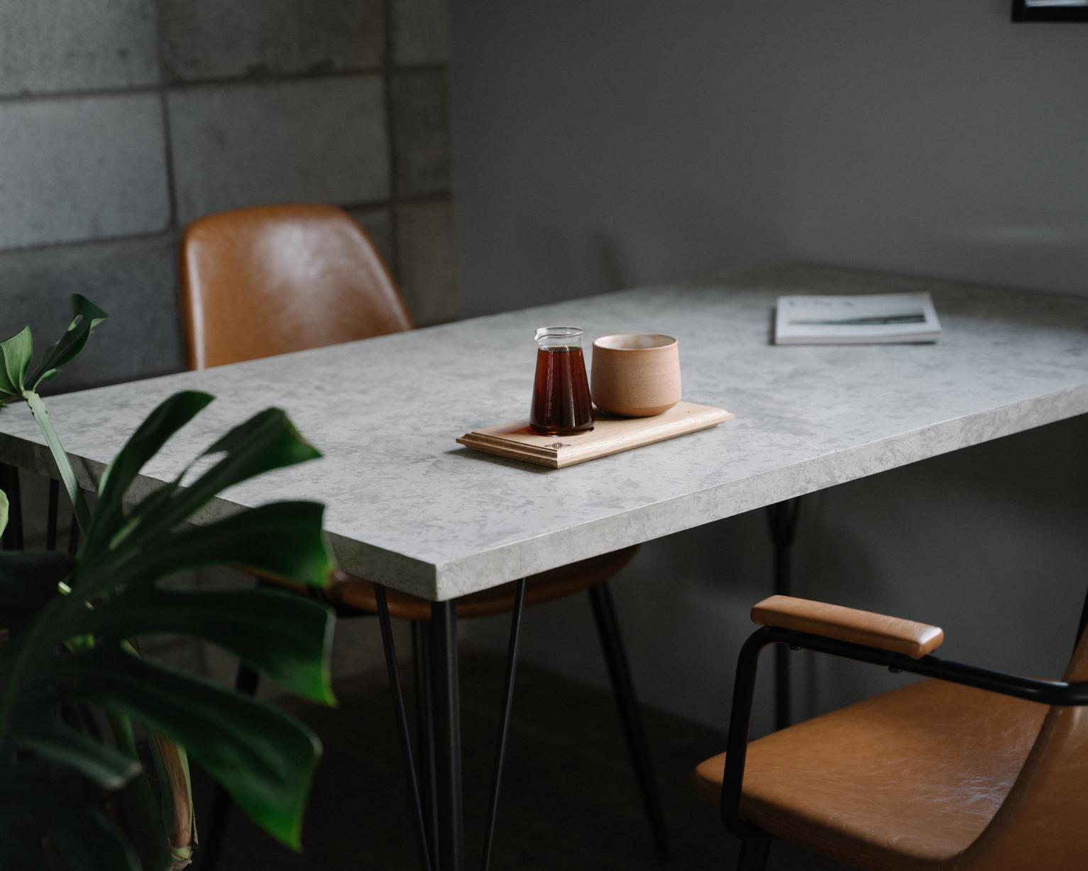「haiz coffee roastery」にて、コーヒーや甘いもので一服