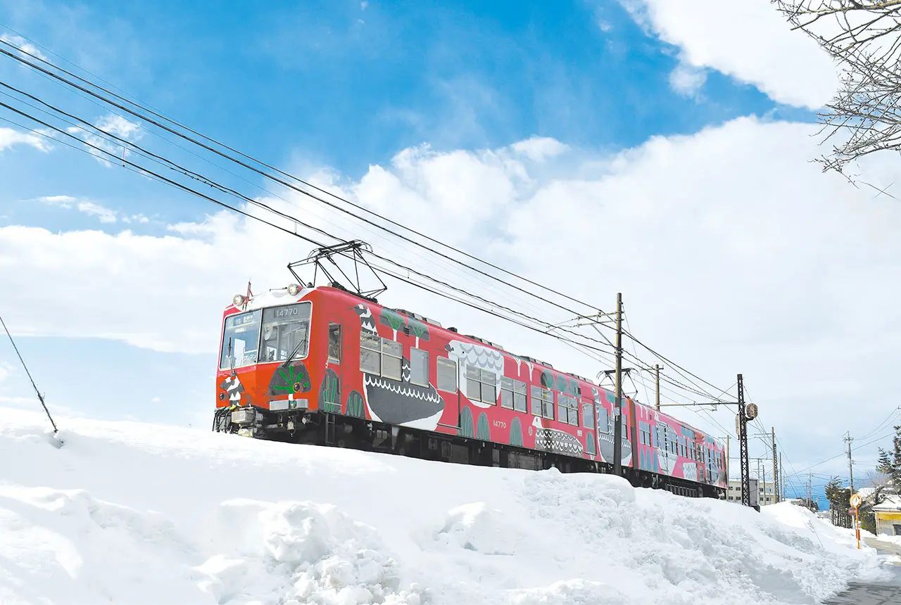 あの日見られなかった「RAICHOU」が、富山の雪景色を走る！-0