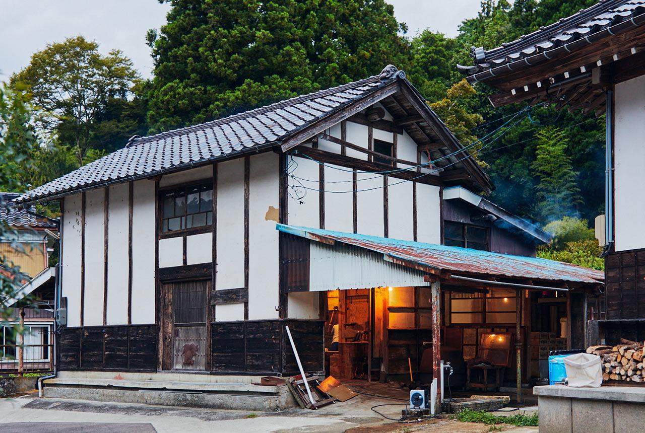 蛭谷和紙の歴史と技術を受け継ぐ、唯一の和紙工房〈川原製作所〉-0