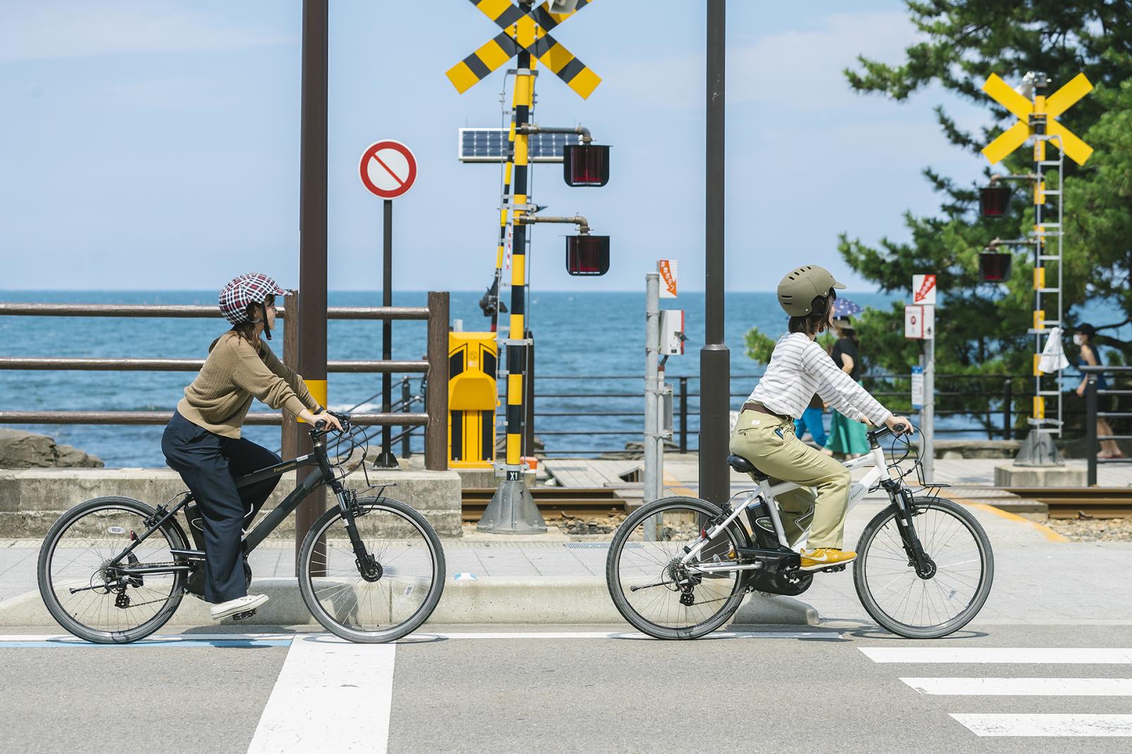 レンタサイクルで景色のいい海沿いを走る富山湾岸へサイクリングに出かけよう-0