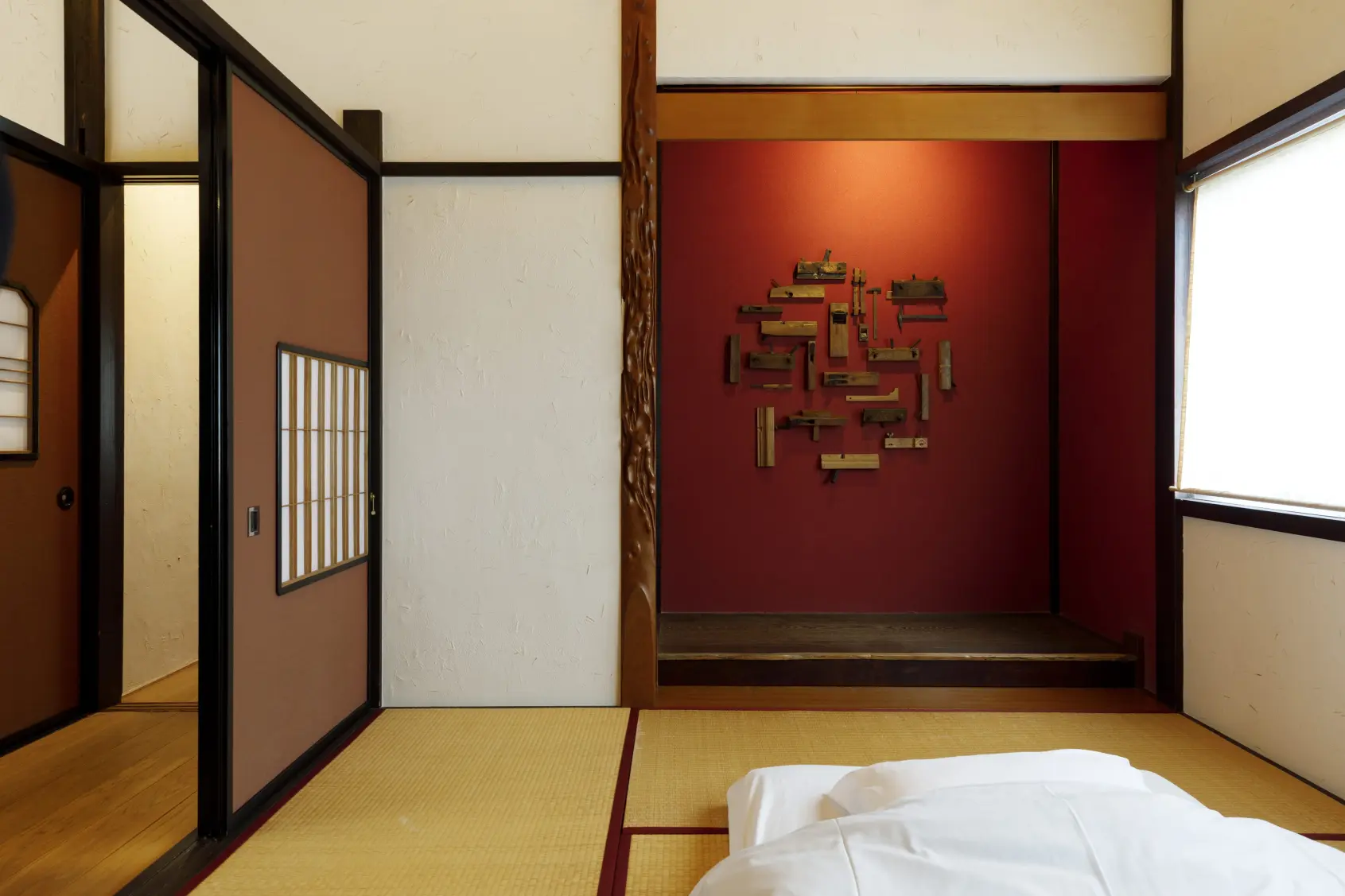 【Bed and Craft｜ベッド アンド クラフト】井波彫刻の町で職人に弟子入り体験-2
