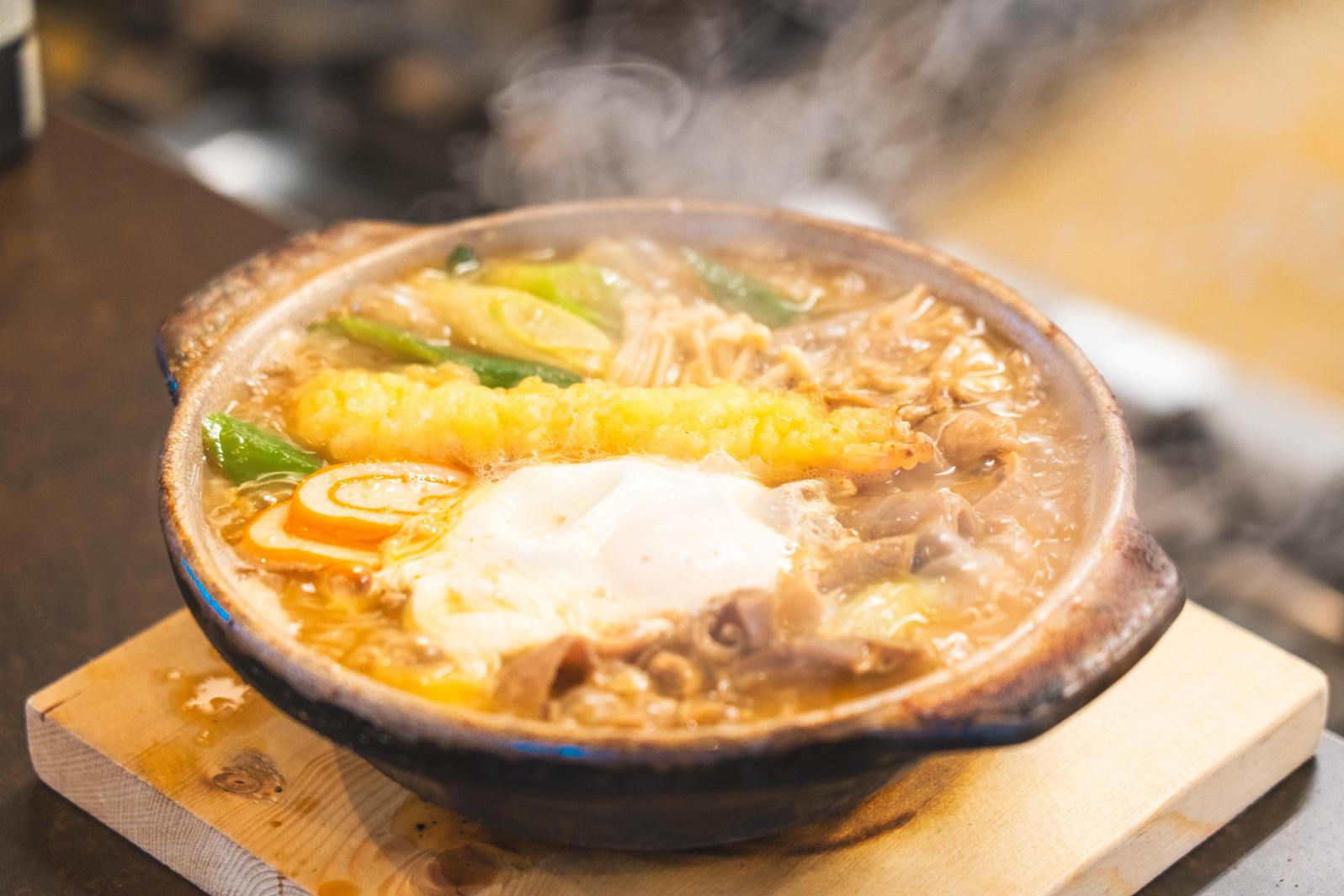 【富山】冬日最暖心的庶民美味「燉煮內臟烏龍麵」-0