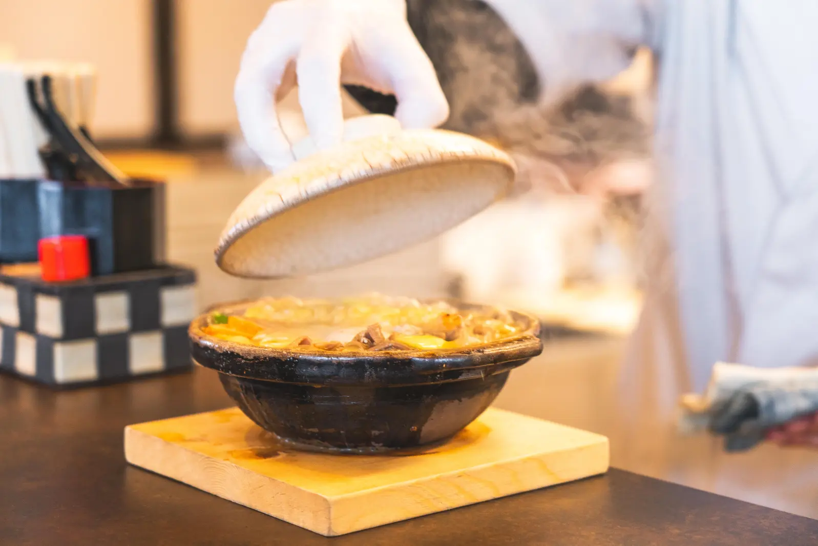 [도야마] 로컬 소울 푸드 ‘모츠니코미우동’-1