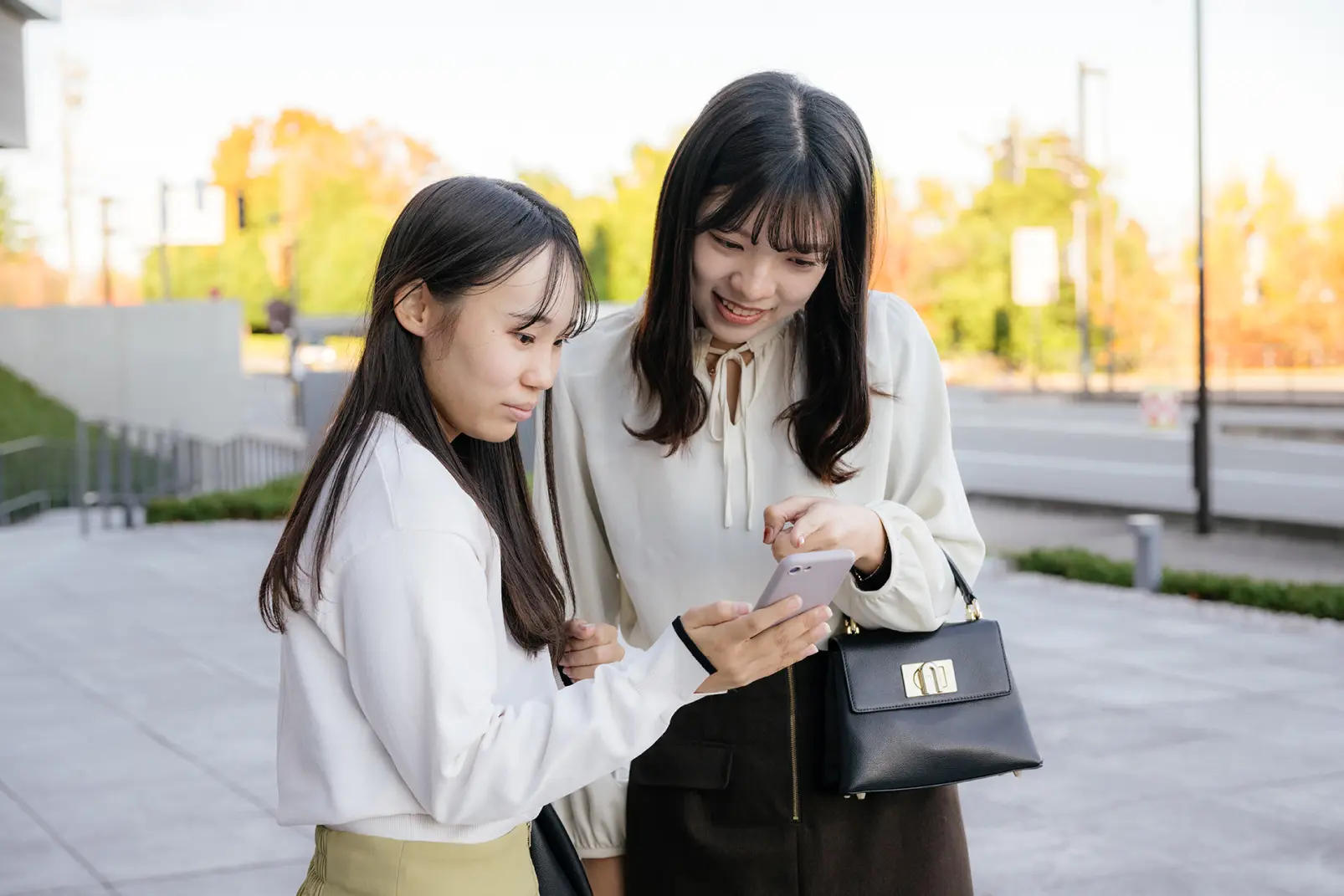 「まちなかぐるっとアートチケット」とは-2