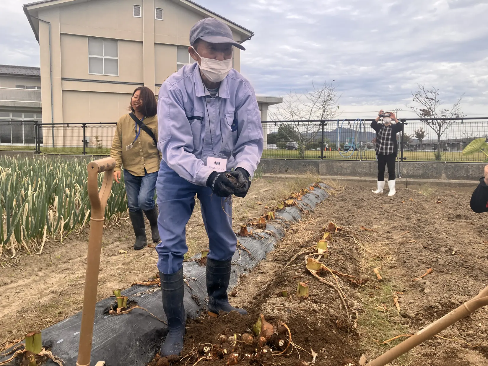 【1日目】農家の知恵に触れる、里芋掘り体験-1