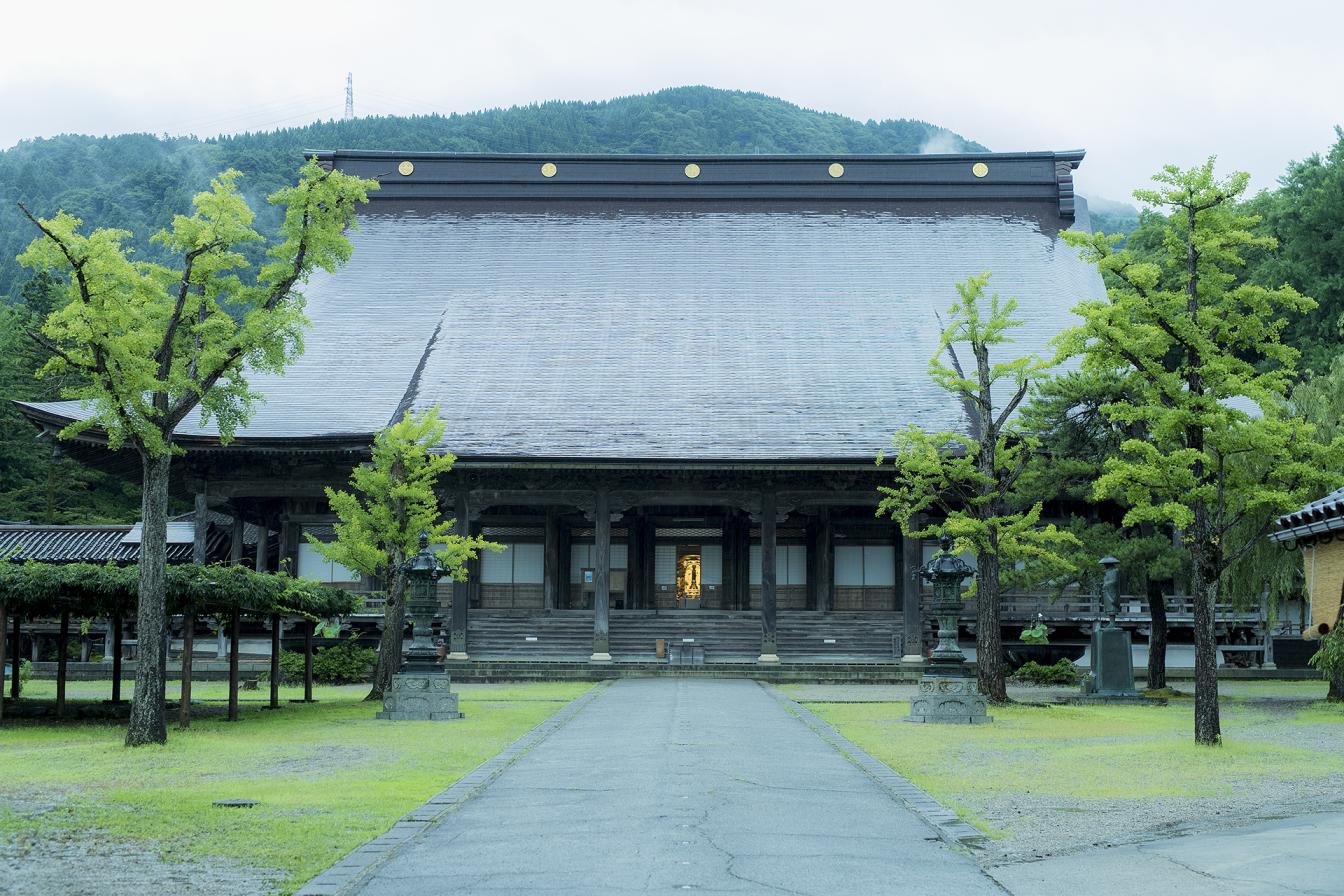歴史ある瑞泉寺と八日町通りを歩く(南砺市井波) | 特集 | 【公式】富山県の観光/旅行サイト「とやま観光ナビ」