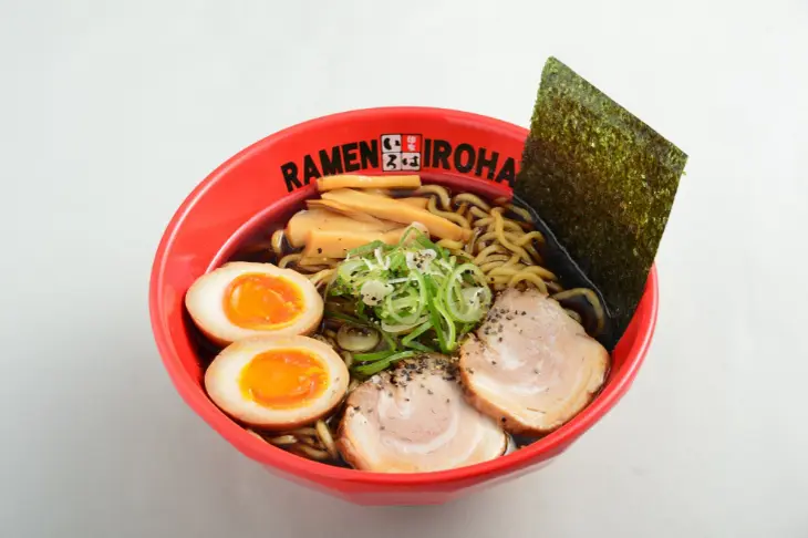 麺家いろは射水本店／富山ブラック初心者にもおすすめ-0