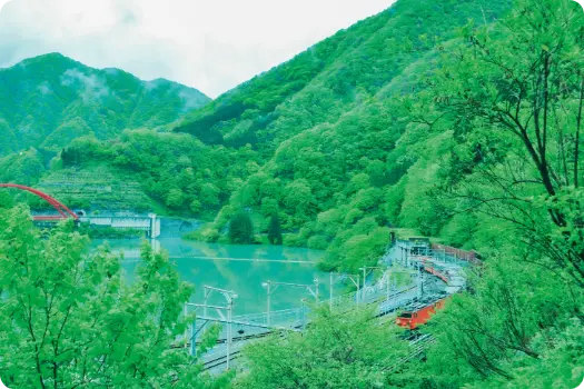 黒部峡谷トロッコ電車・宇奈月温泉-0