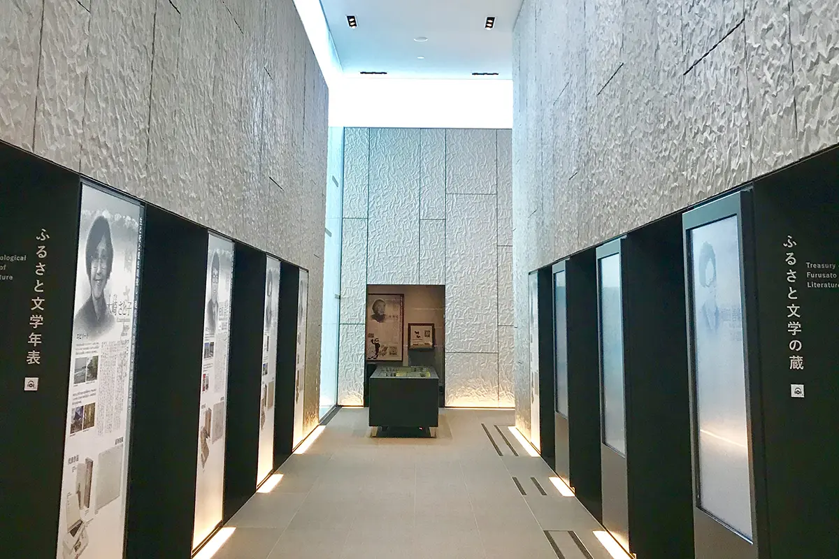 高志の国文学館-3