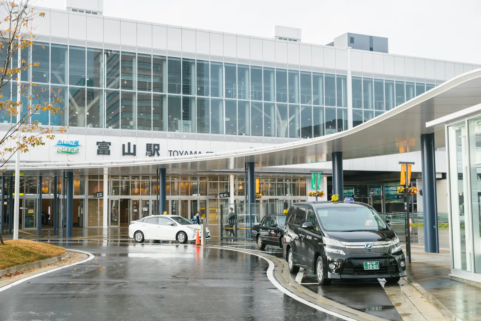 おもてなしドライバーの運転で、安全で快適な旅を-2