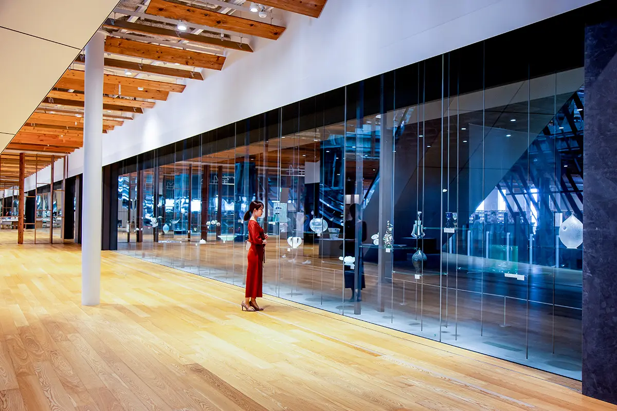 富山市ガラス美術館-1