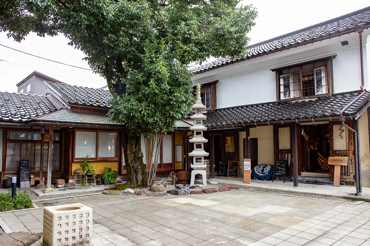 山町筋「土蔵造りの町並み」（重要伝統的建造物群保存地区）-2