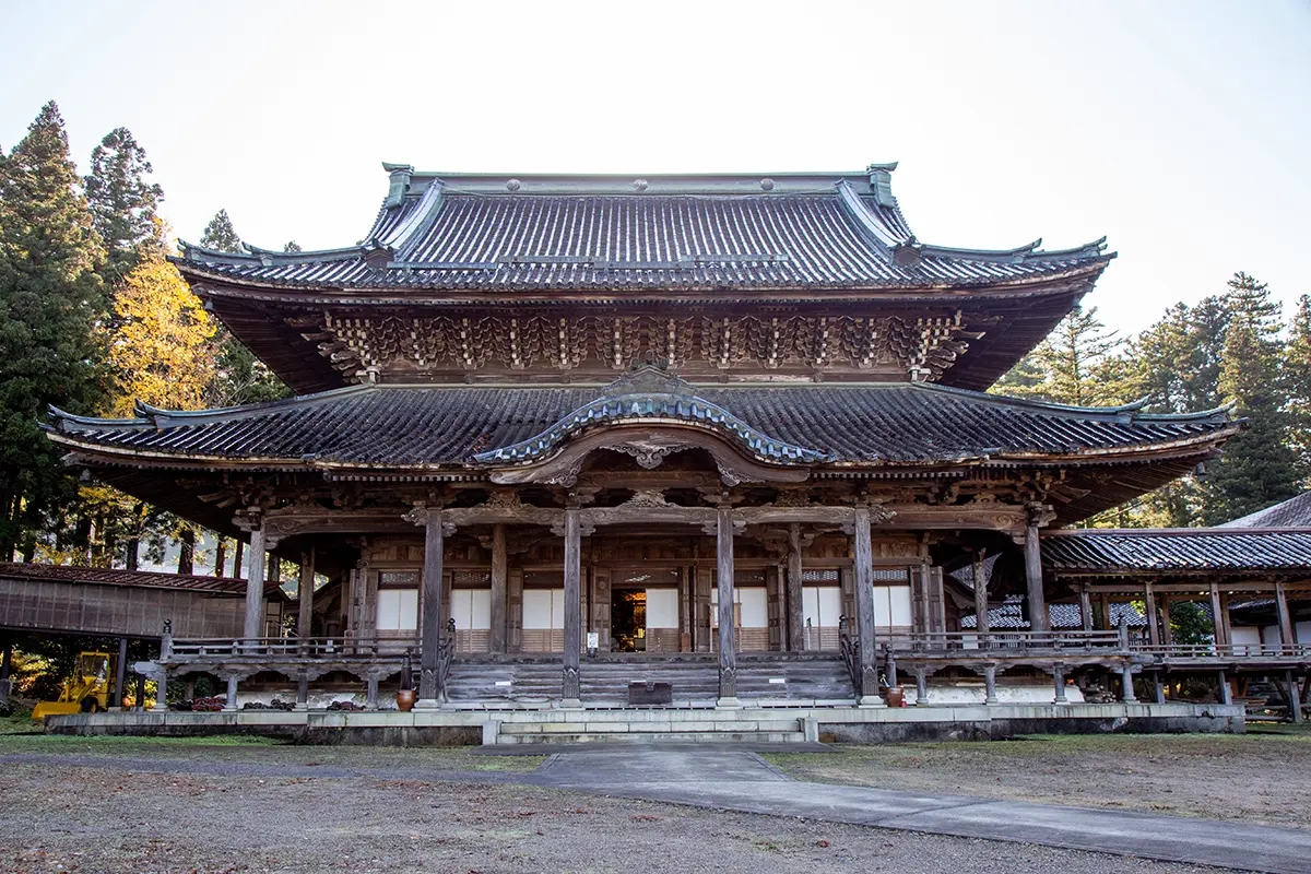 瑞泉寺と八日町通り-0