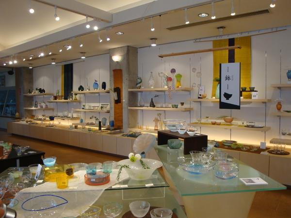 Toyama Glass Studio: At the heart of Toyama glass-0