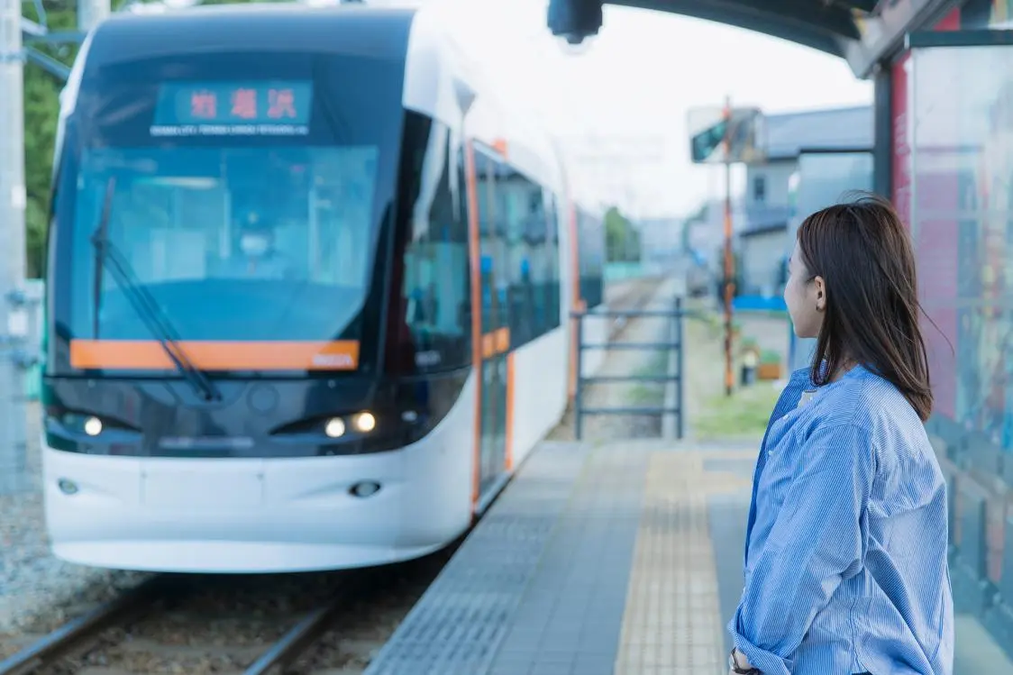 Head to Iwasehama Station on the Toyama Chiho Railway after Viewing Iwase-3