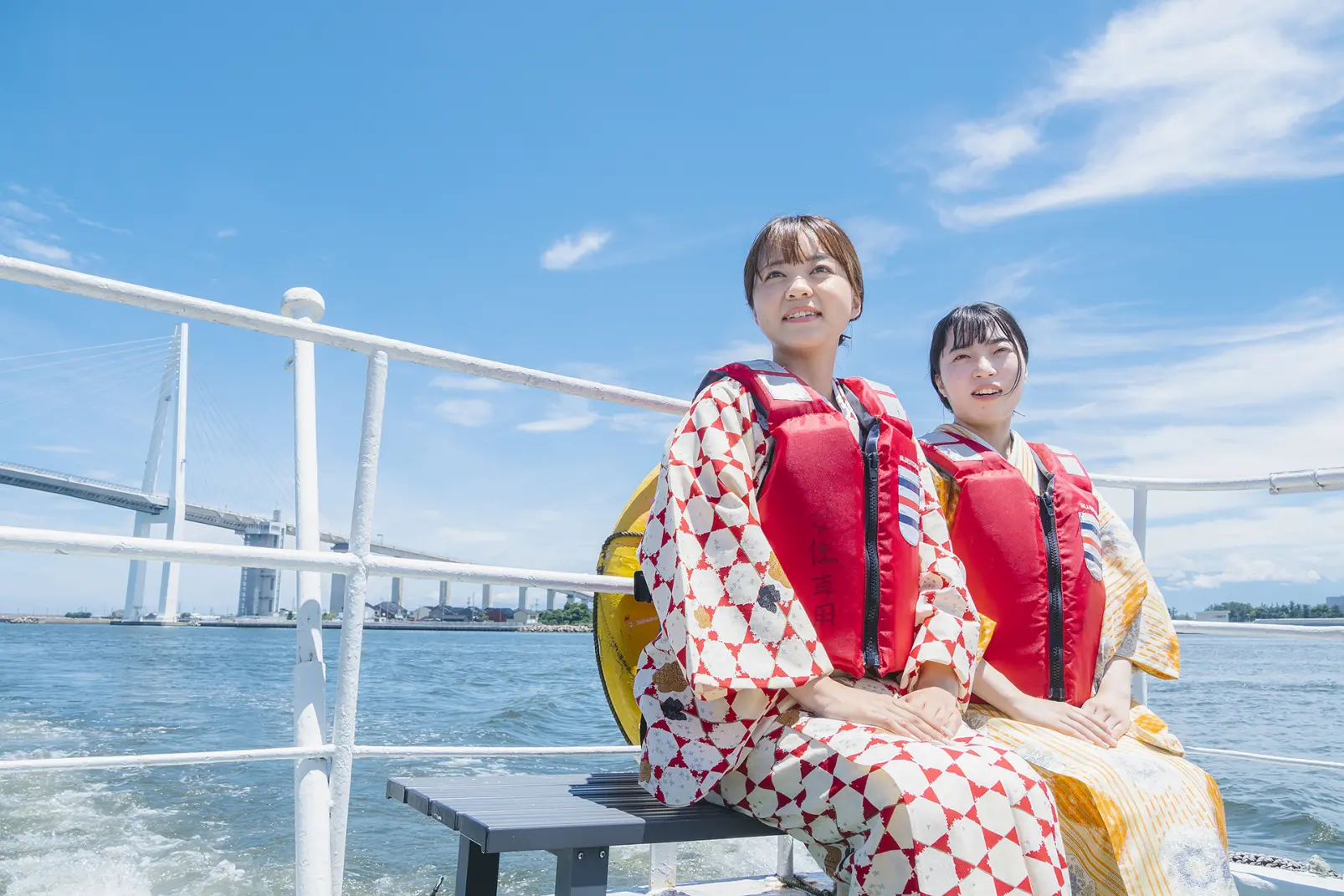 雄大な富山湾の景色に感動。新湊大橋や海王丸もお待ちかね-1