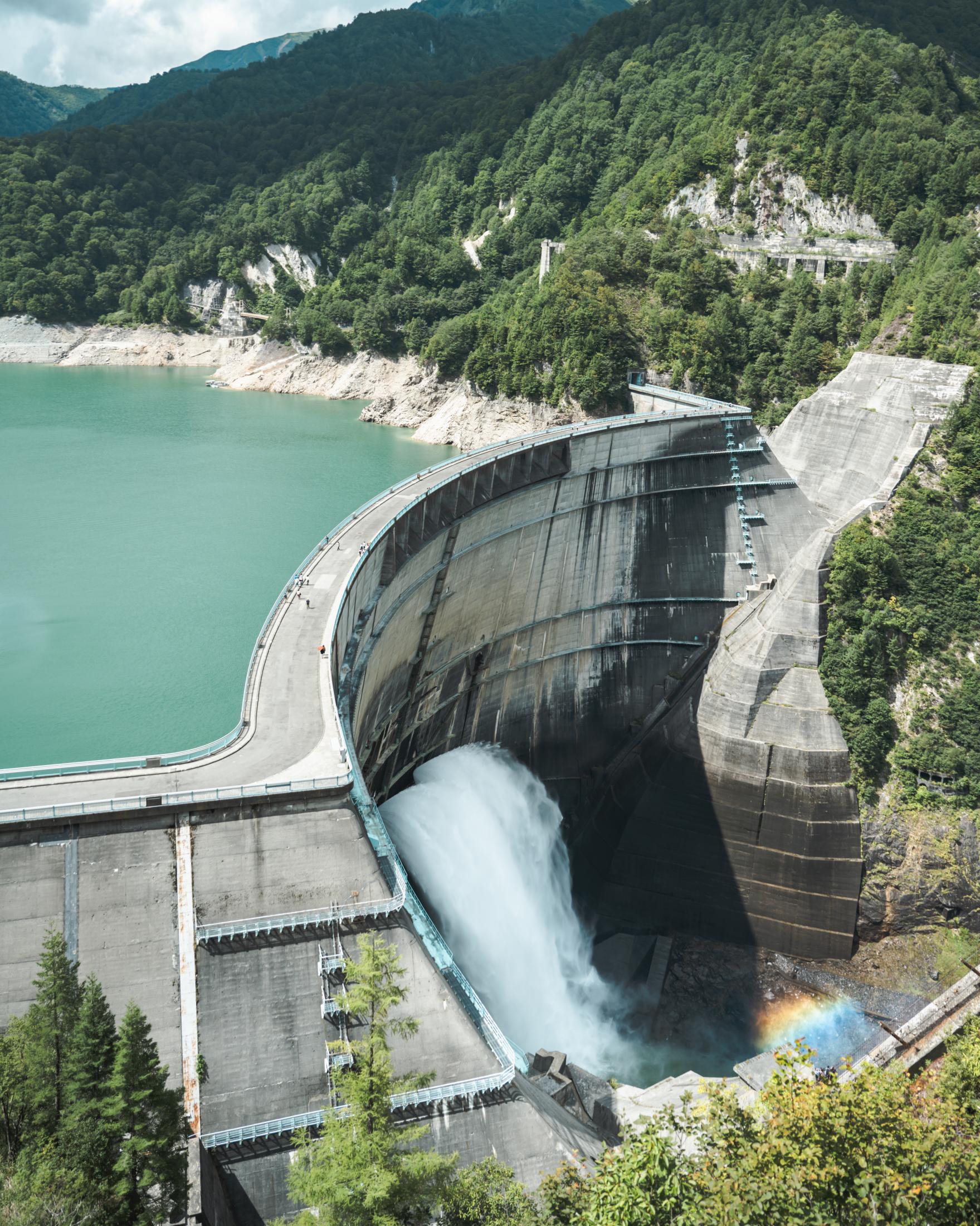 黒部ダム-0